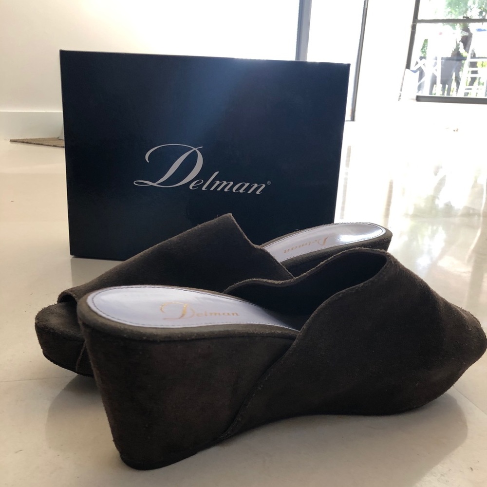 Delman taupe suede wedge slides size 10